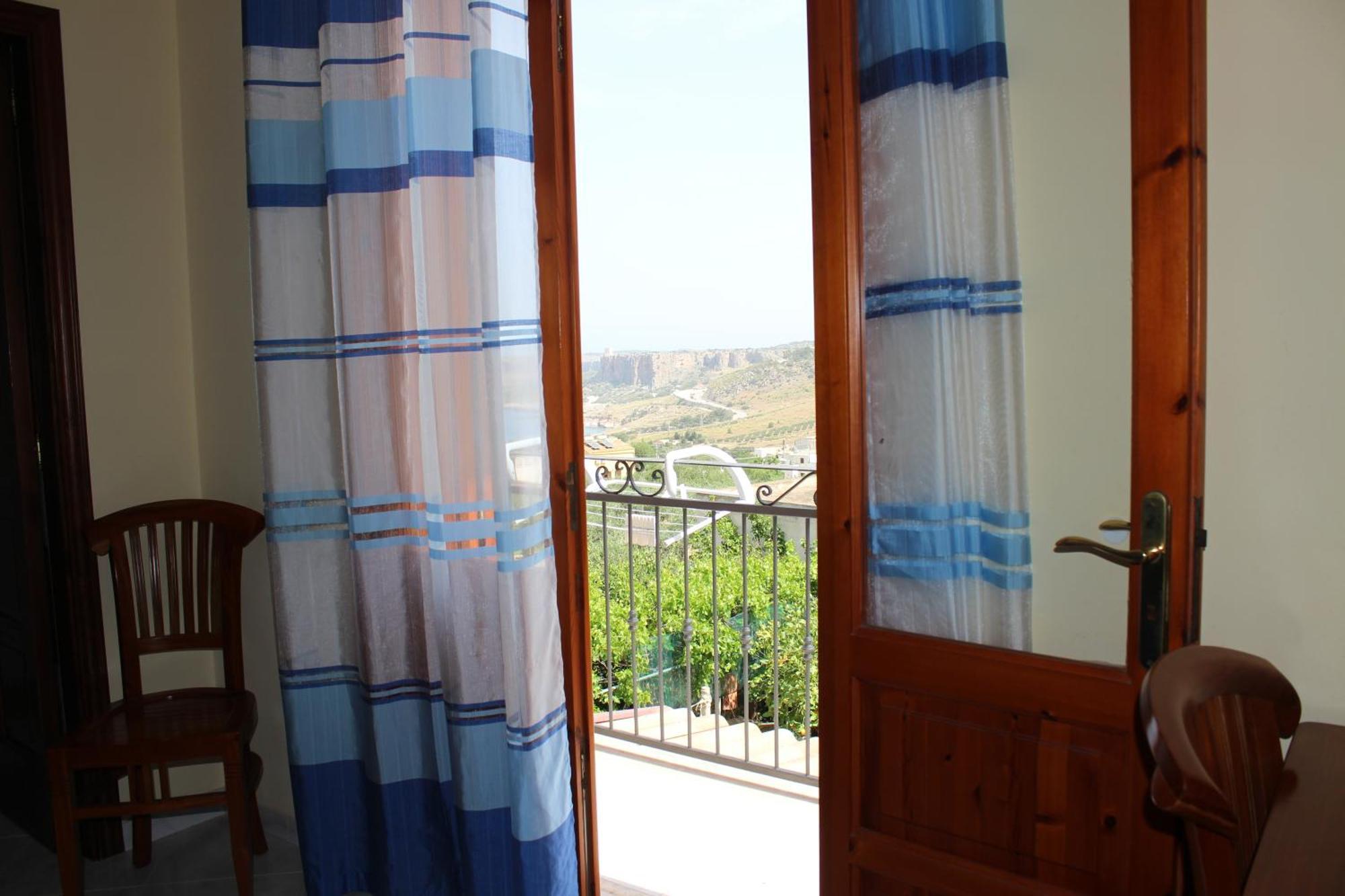 Raggio Di Sole Bed & Breakfast Macari Ngoại thất bức ảnh