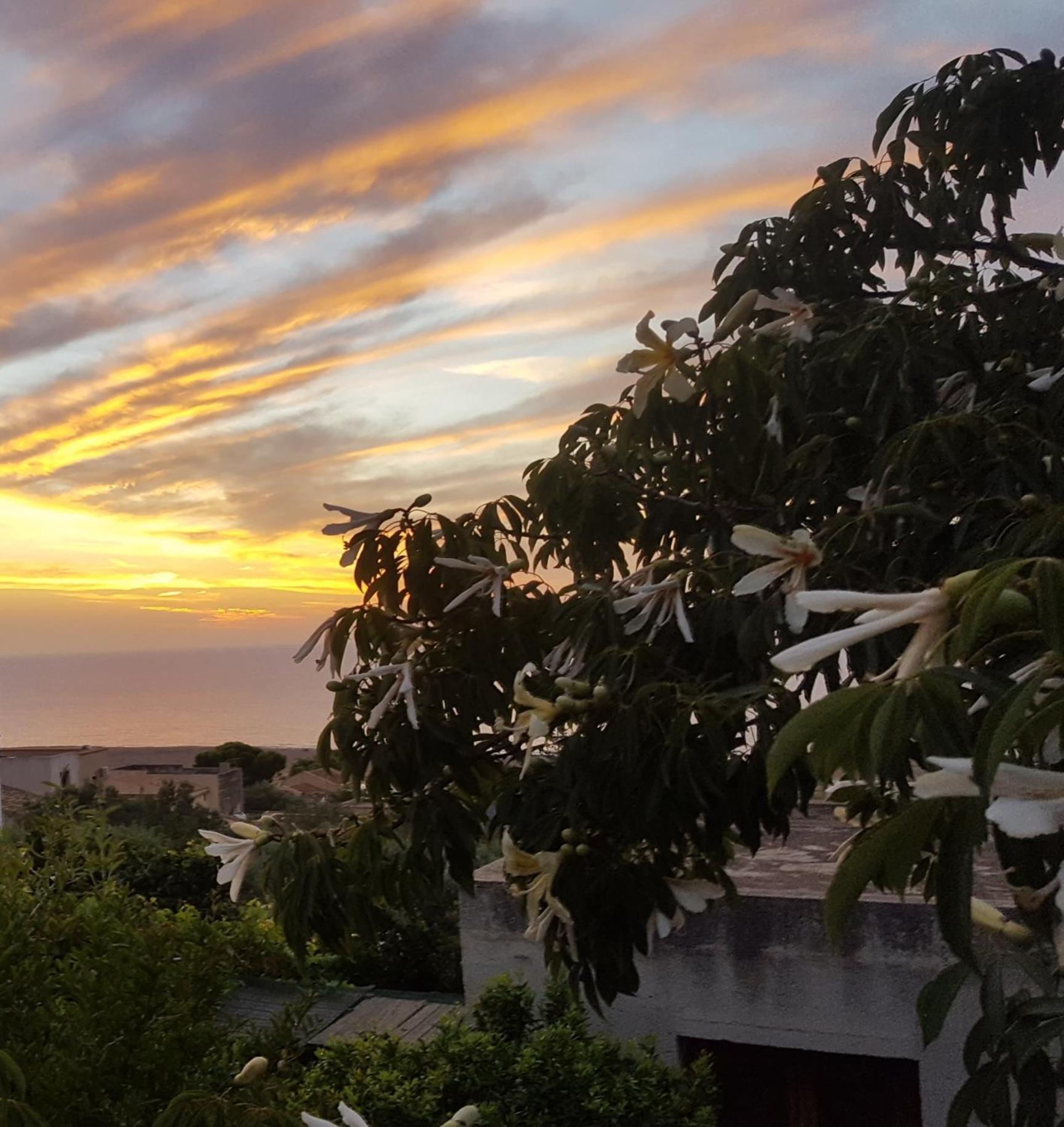 Raggio Di Sole Bed & Breakfast Macari Ngoại thất bức ảnh